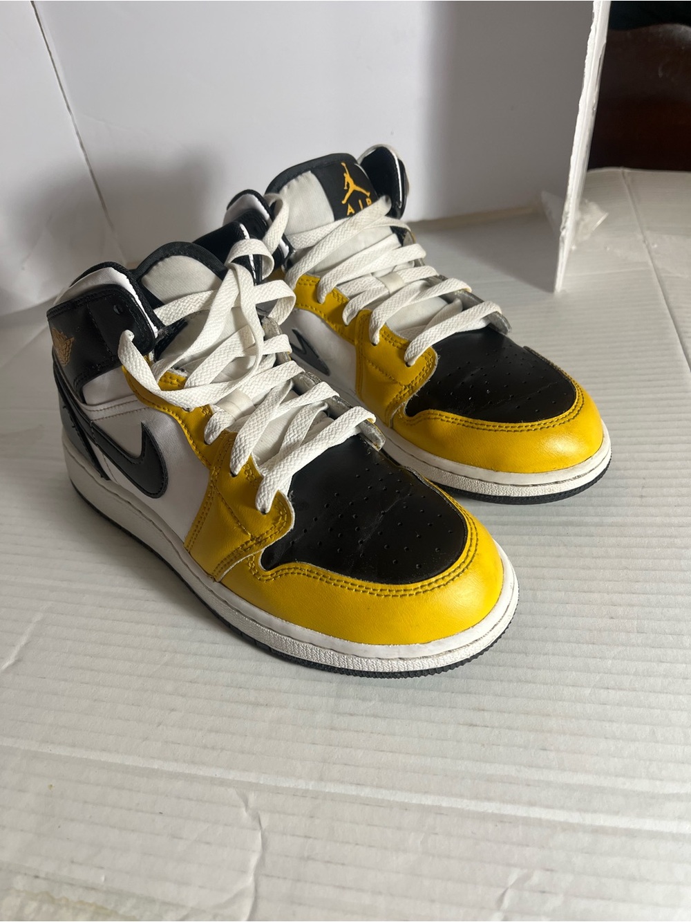 Air Jordan one GS size 6 youth